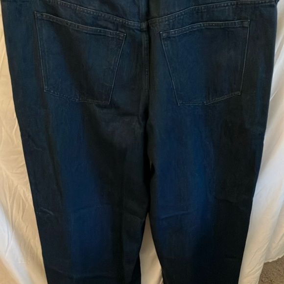 Abercrombie & Fitch: Women’s Mid Rise Wide Leg Jeans- Dark Blue- size 34 (18L) - Picture 9 of 11